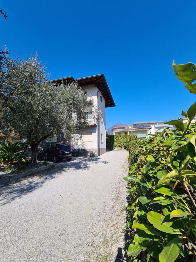 Apartamento Le Peonie Riva del Garda Exterior foto